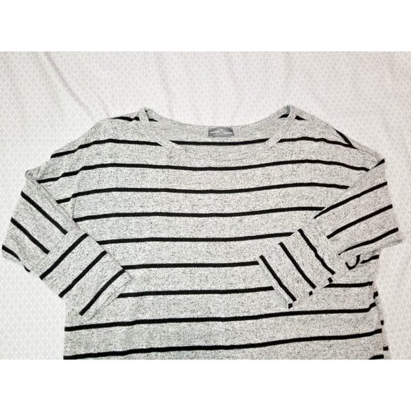 Womens Market & Spruce 3/4 sleeve Gray w/Black Stripe - Large - Picture 2 of 5